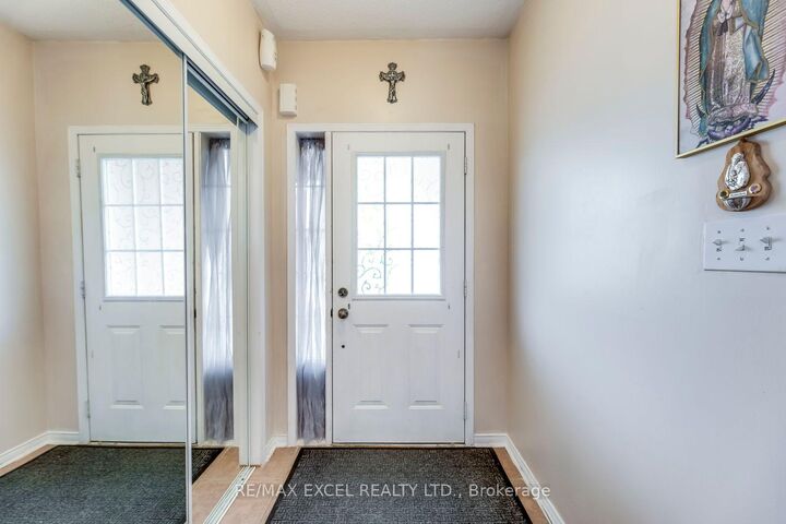 Property Photo:  50 Casabel Drive  ON L6A 3L7 