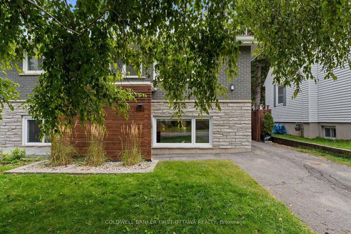 Property Photo:  849 Maplewood Avenue  ON K2B 5V4 