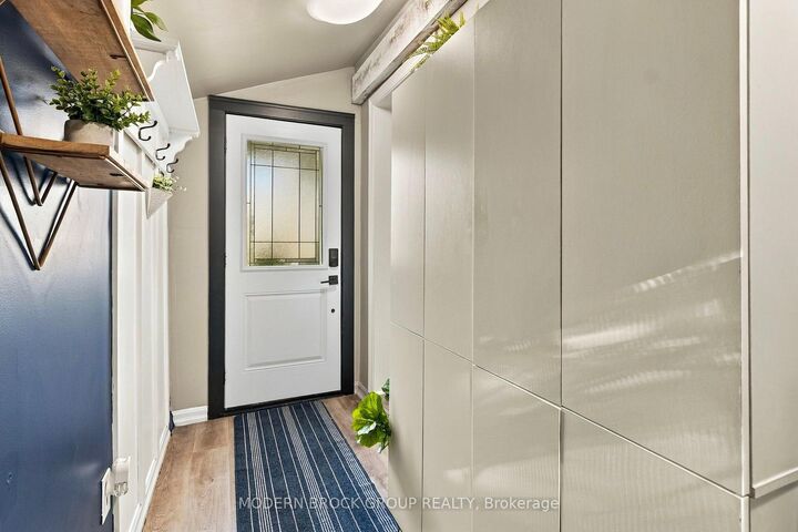 Property Photo: 8 Elm Street ON K6V 5M6