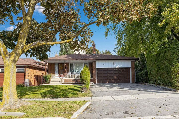 Property Photo:  201 Derrydown Road  ON M3J 1S2 