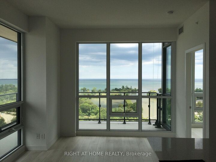 Property Photo: 2212 Lake Shore Boulevard W 1801 ON M8V 0C2