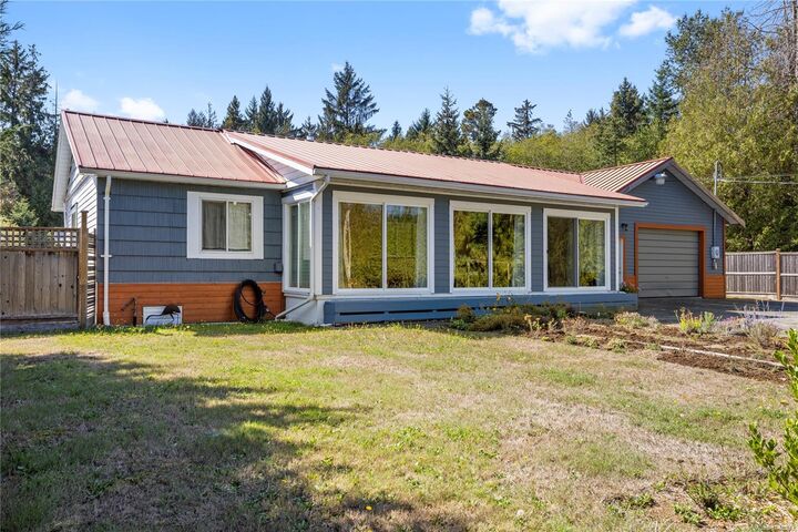 Property Photo:  5212 Gainsberg Rd  BC V0R 1G0 