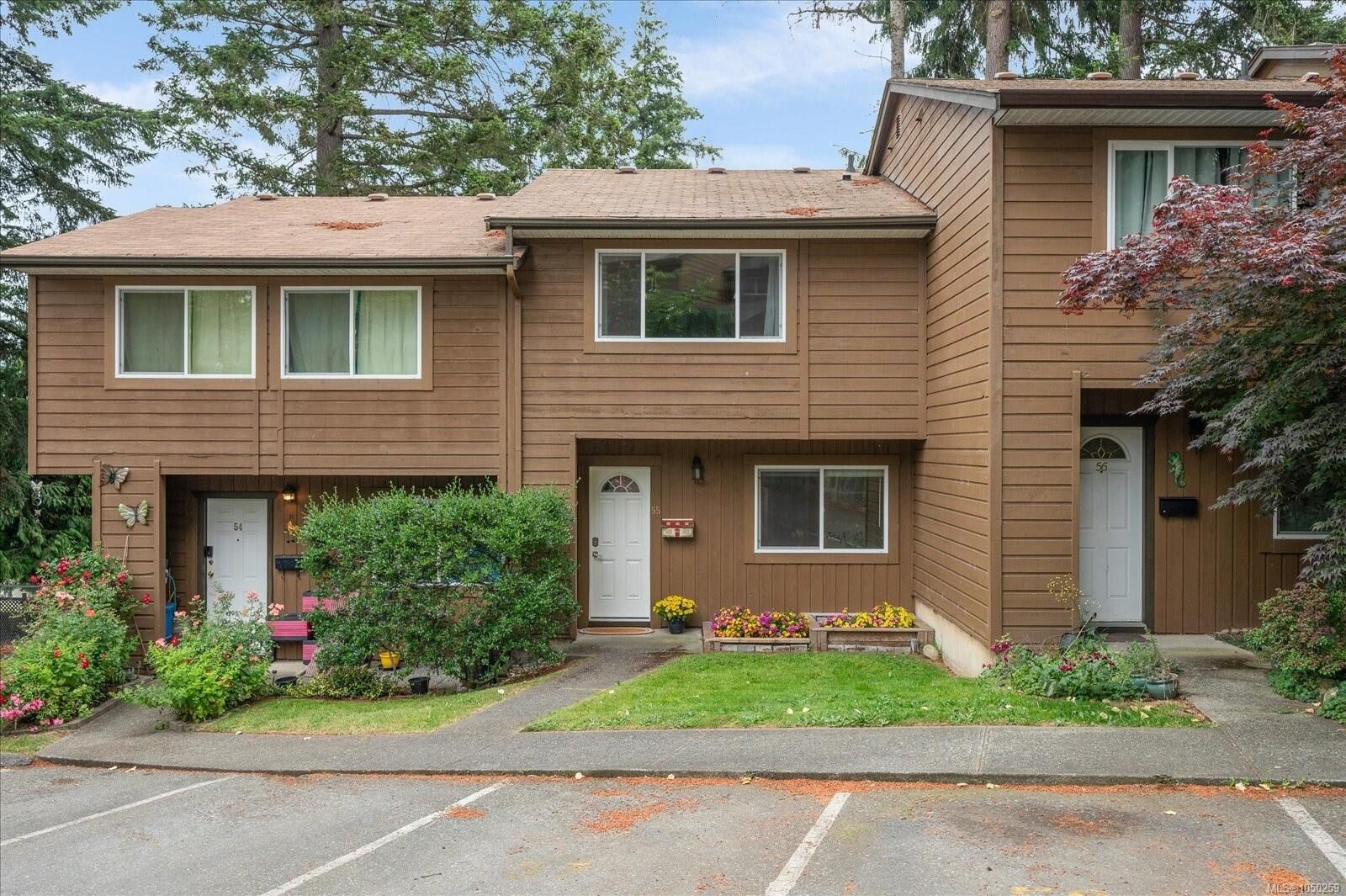 Property Photo:  855 Howard Ave #55  BC V9R 5V4 