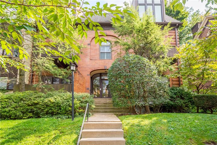 Property Photo:  5922 Howe Street 204  PA 15232 