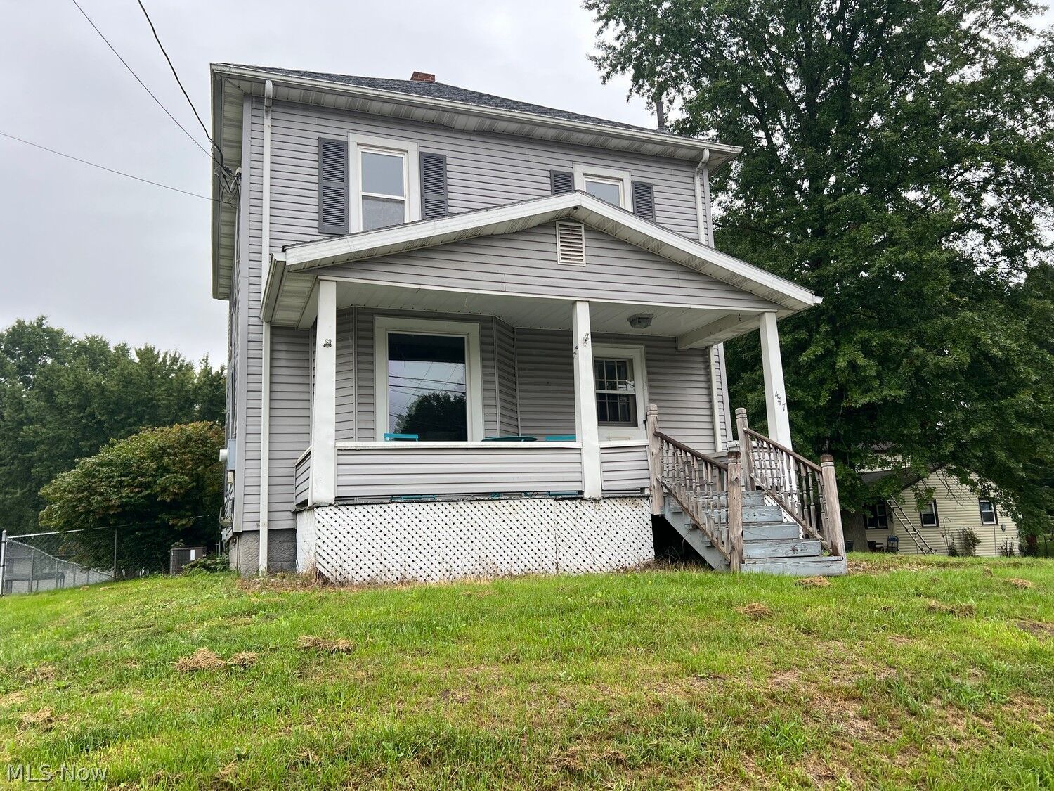 Property Photo: 447 NE Harmon OH 44613