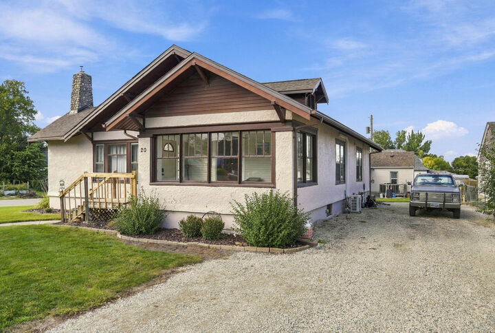 Property Photo:  20 10th Avenue  SD 57274 