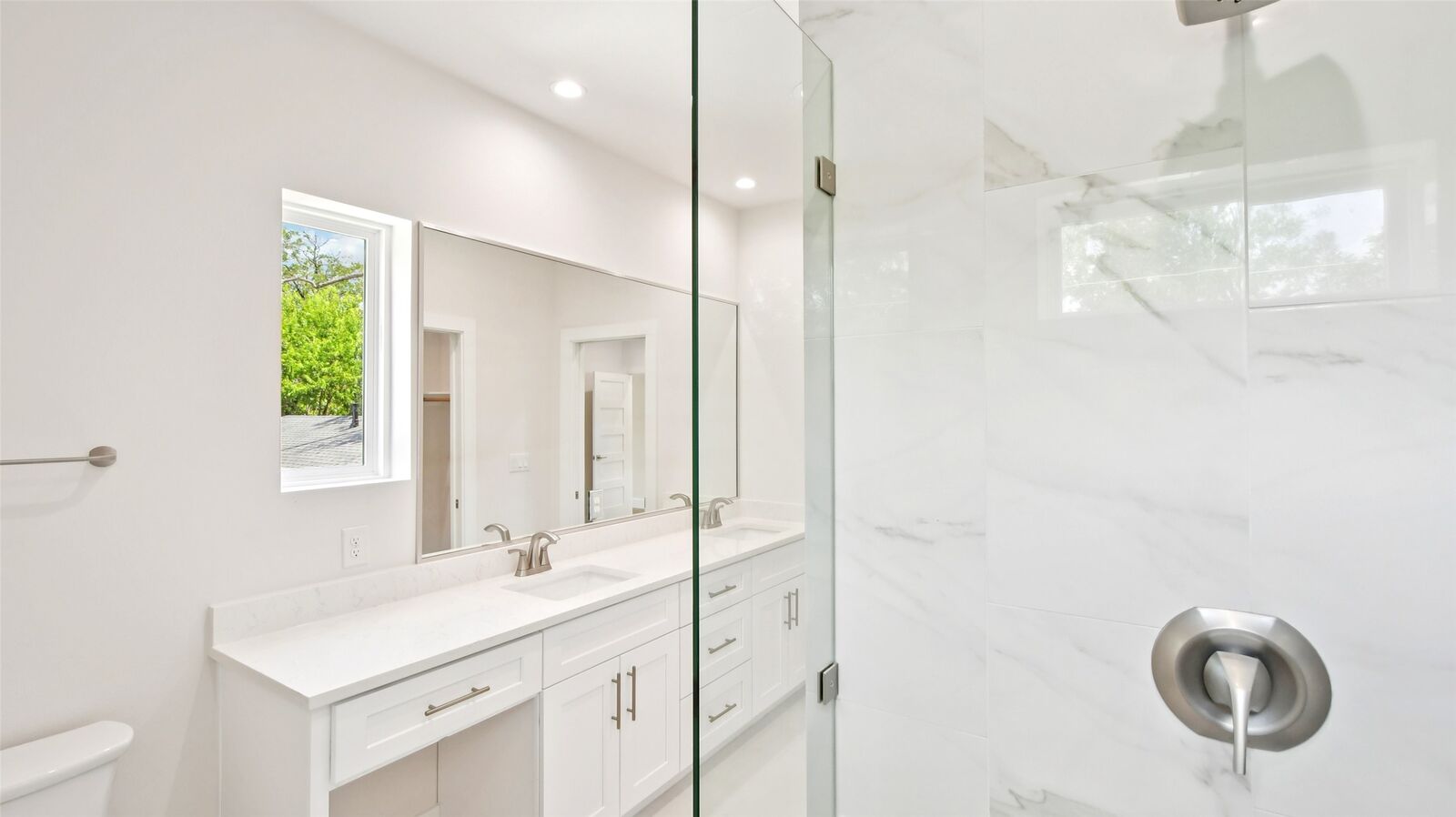 Property Photo:  106 W Fawnridge Drive 1  TX 78753 