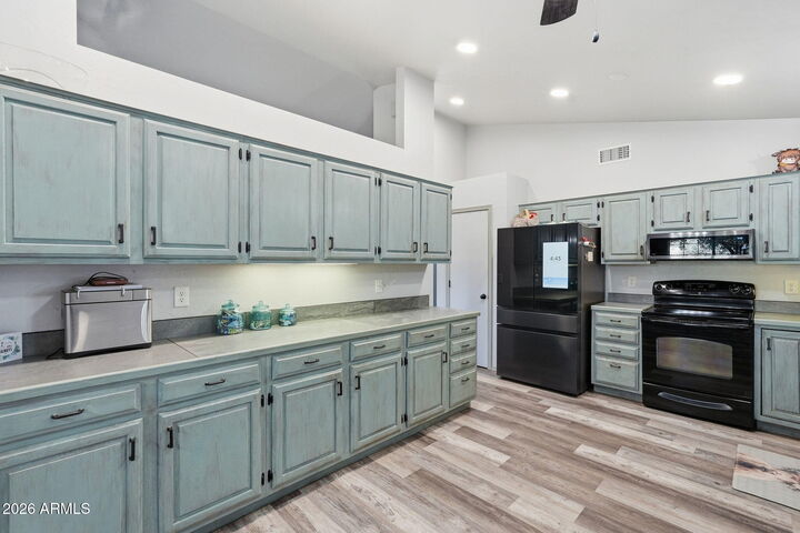Property Photo: 1900 W Fairway Lane AZ 85541