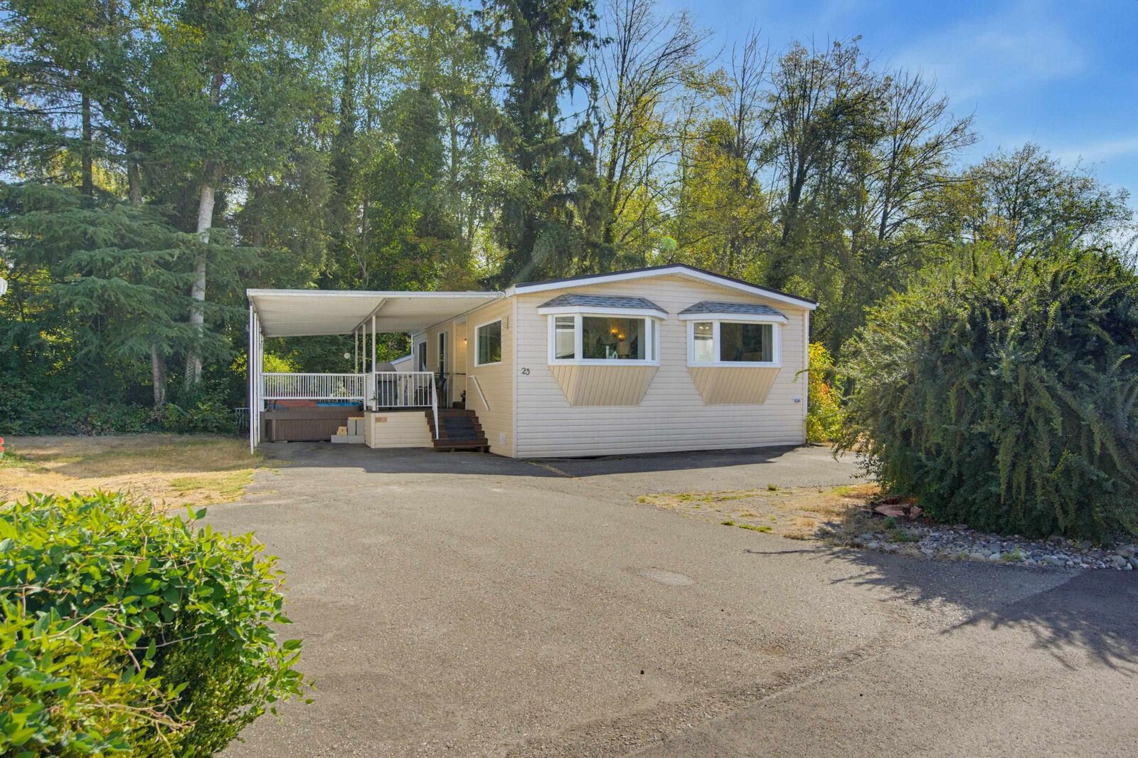 Property Photo: 2270 196 Street 23 BC V2Z 1N6