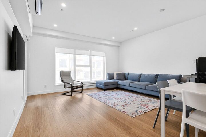 Property Photo:  2331 Kelly Avenue 301  BC V3C 1Y3 