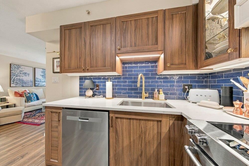 Property Photo: 488 Helmcken Street 408 BC V6B 6E4