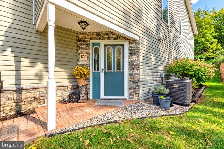 Property Photo: 106 Dennis Drive PA 17025
