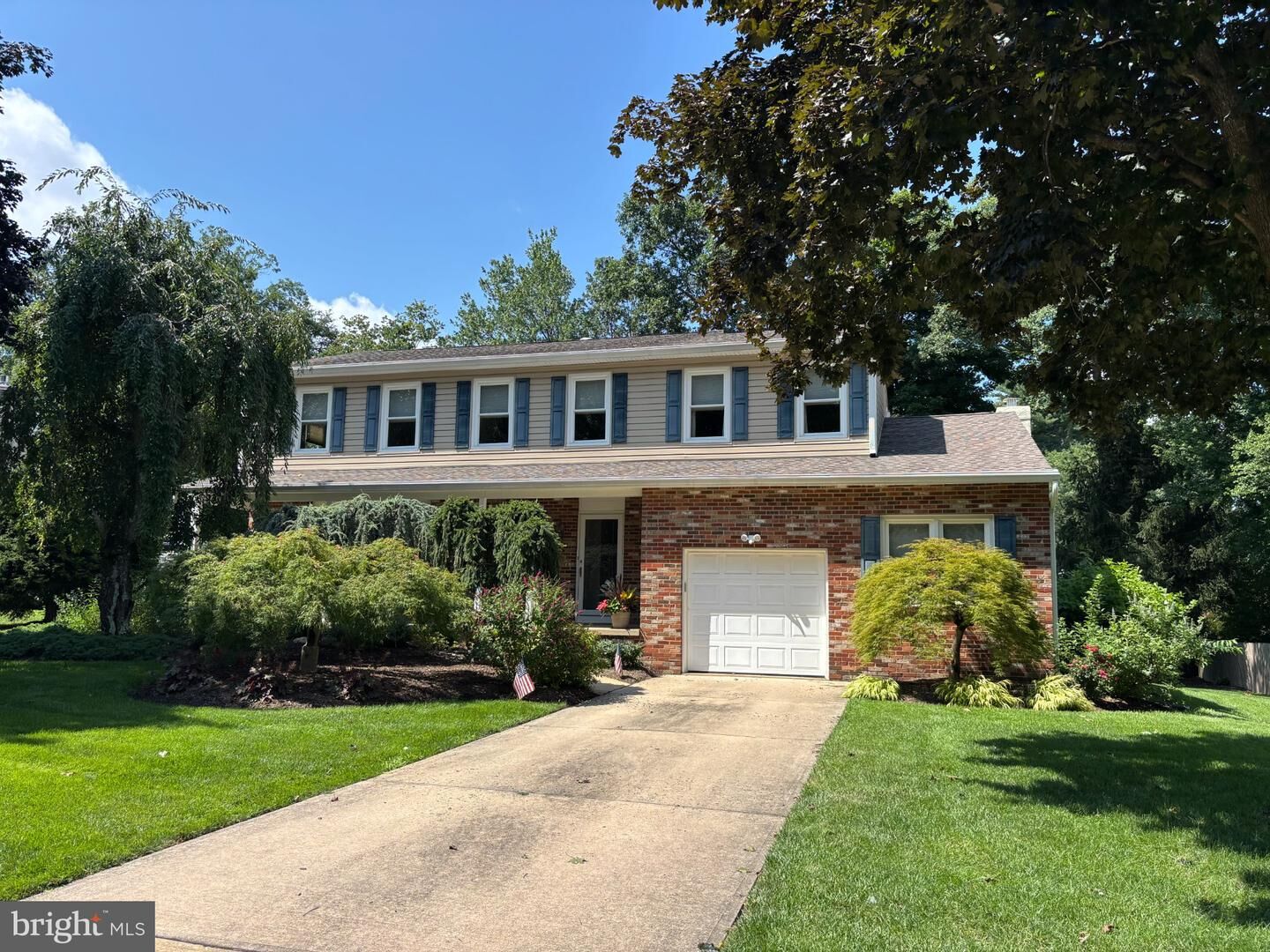 Property Photo:  55 New Colony Drive  NJ 08619 
