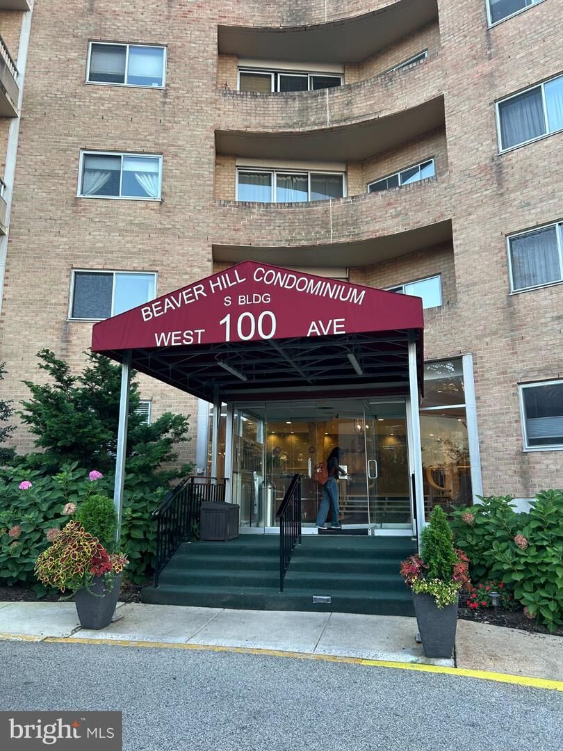 Property Photo: 100 West Avenue 315-S PA 19046