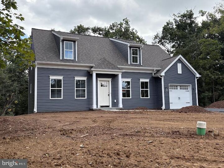 Property Photo: 7 Oak Lane PA 17050