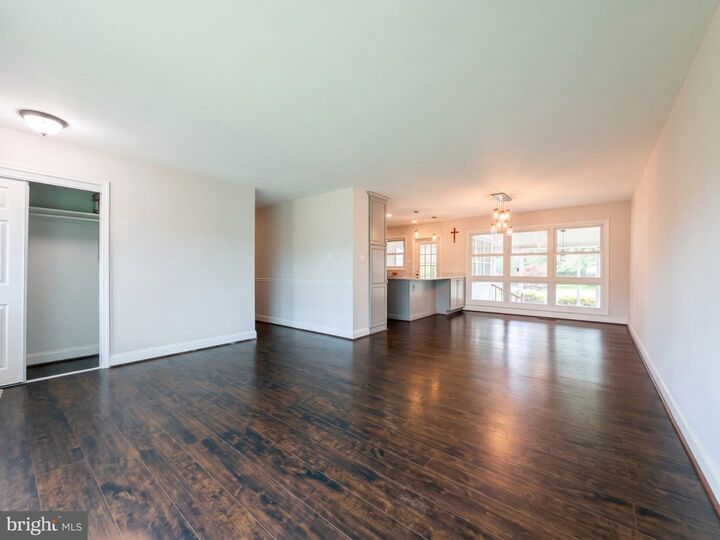 Property Photo: 7108 Ordway Road VA 20121
