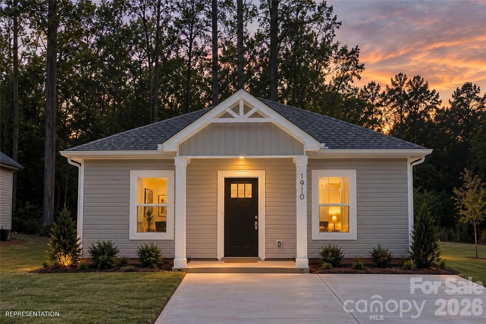 Property Photo:  808 S Salisbury Avenue  NC 28159 