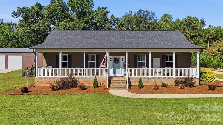 Property Photo: 2278 Devine Road NC 28080