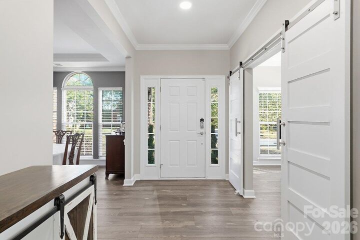 Property Photo:  1008 Grayscroft Drive  NC 28173 