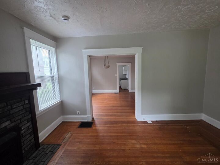 Property Photo: 4009 Ivanhoe Avenue OH 45212