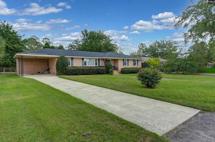 Property Photo:  1312 Hummingbird  SC 29169 