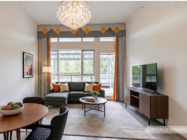 Property Photo: 15628 104 Avenue 405 BC V4N 2J3