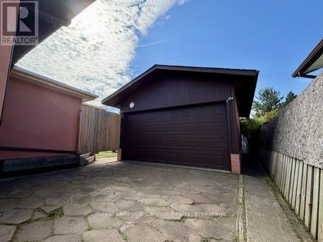 Property Photo: 782 James Street North ON P7C 5N3