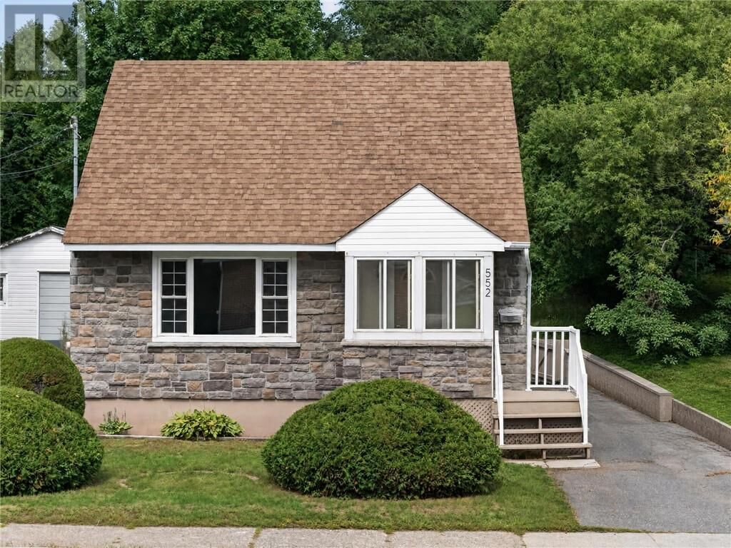 Property Photo: 552 Pine Street ON P3C 1Y6
