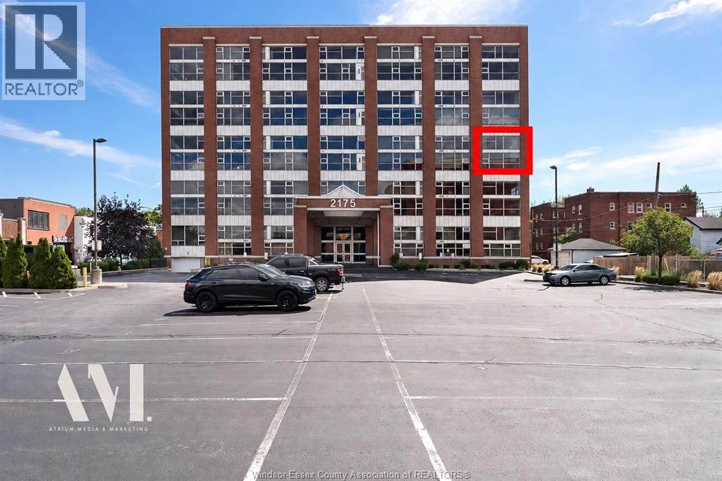 Property Photo:  2175 Wyandotte St Northwest 312  ON N8Y 5B9 