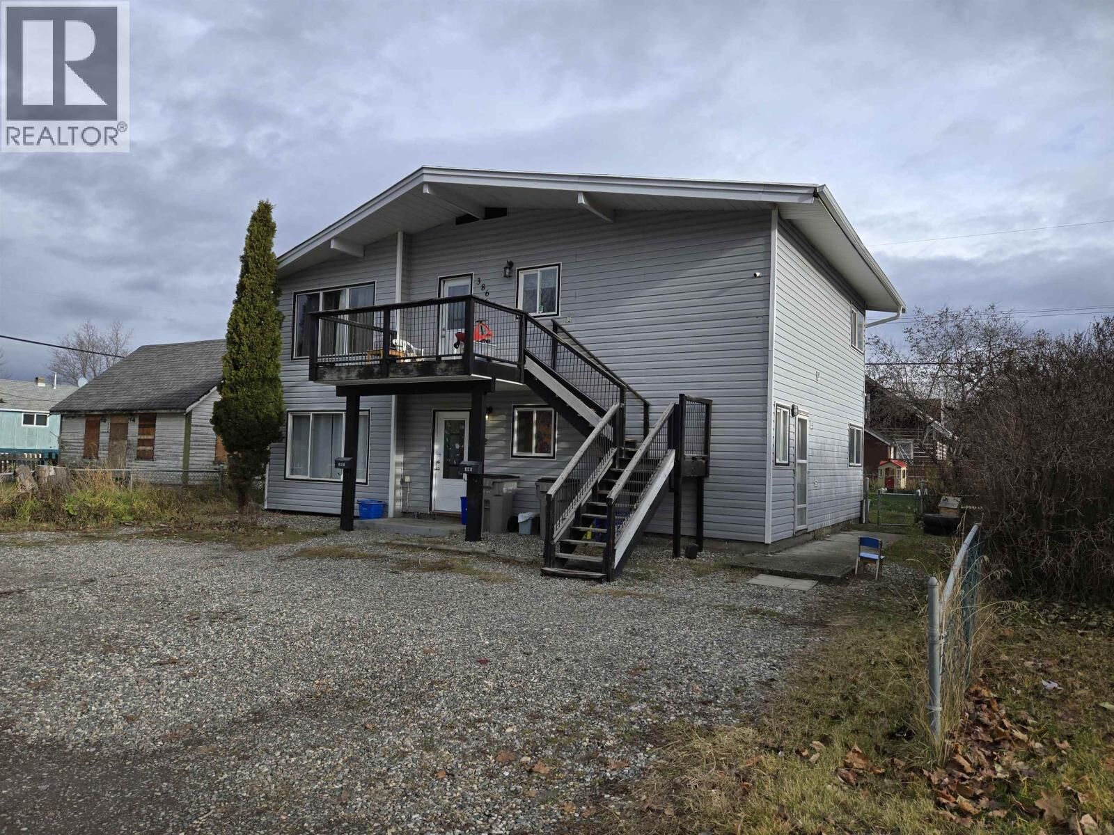 Property Photo:  392 Elliott Street  BC V2J 1Y5 