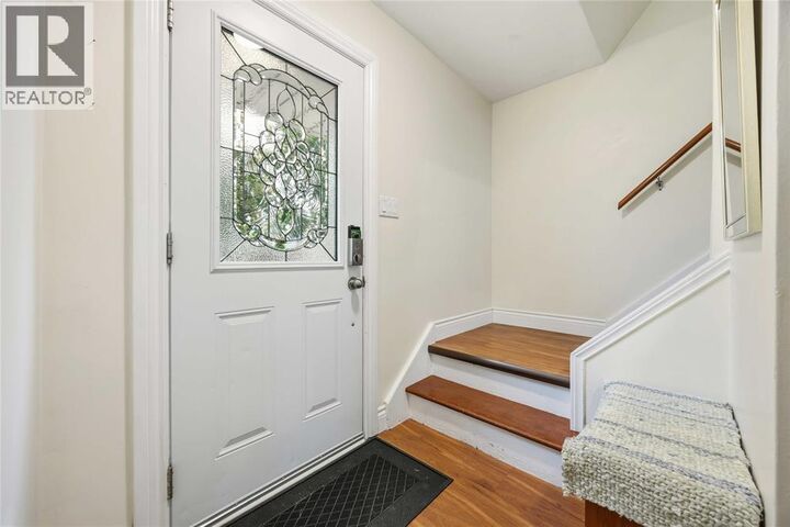 Property Photo: 819 Elizabeth Avenue ON N7S 2V6