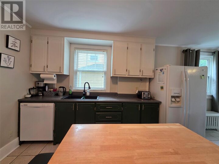 Property Photo:  42 Eastvalley Road  NL A2H 2L3 