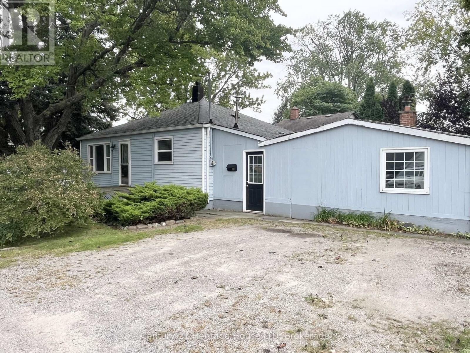 Property Photo: 60 Watkins Street ON L2M 6R9
