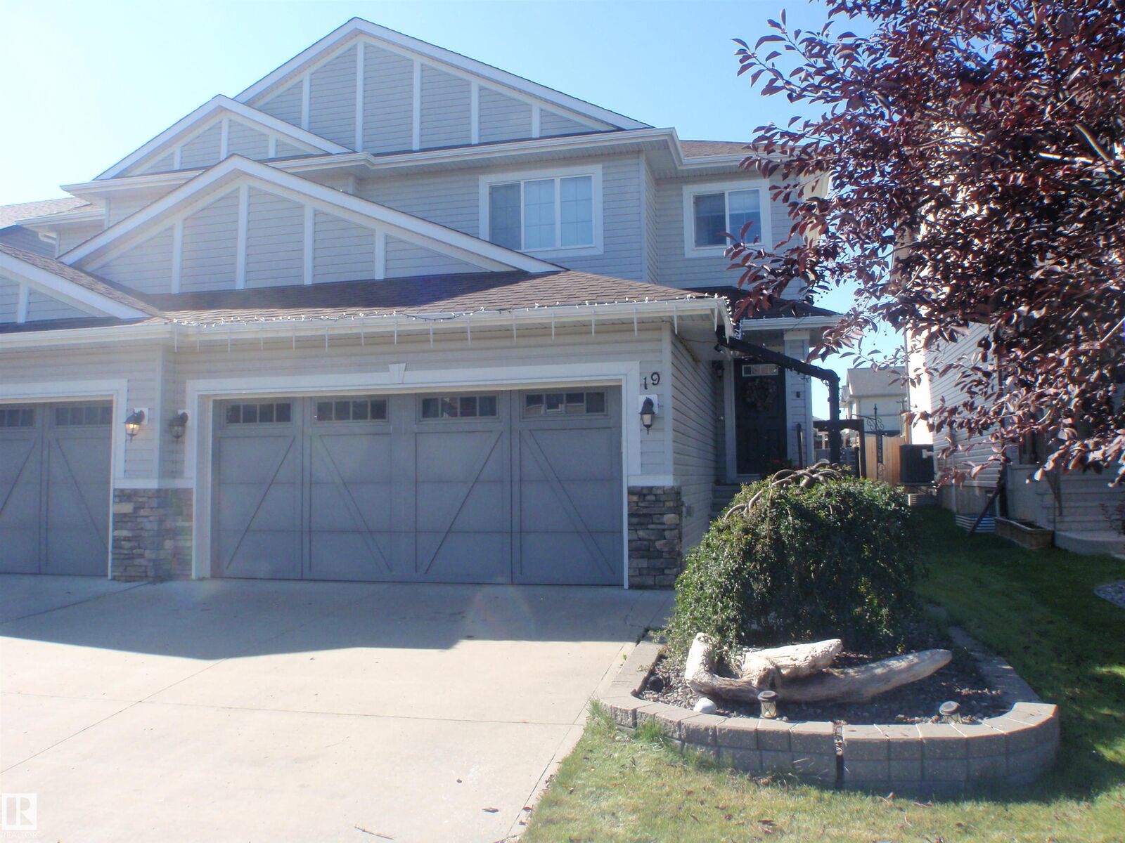 Property Photo:  19 Halladay Boulevard  AB T7X 0P5 