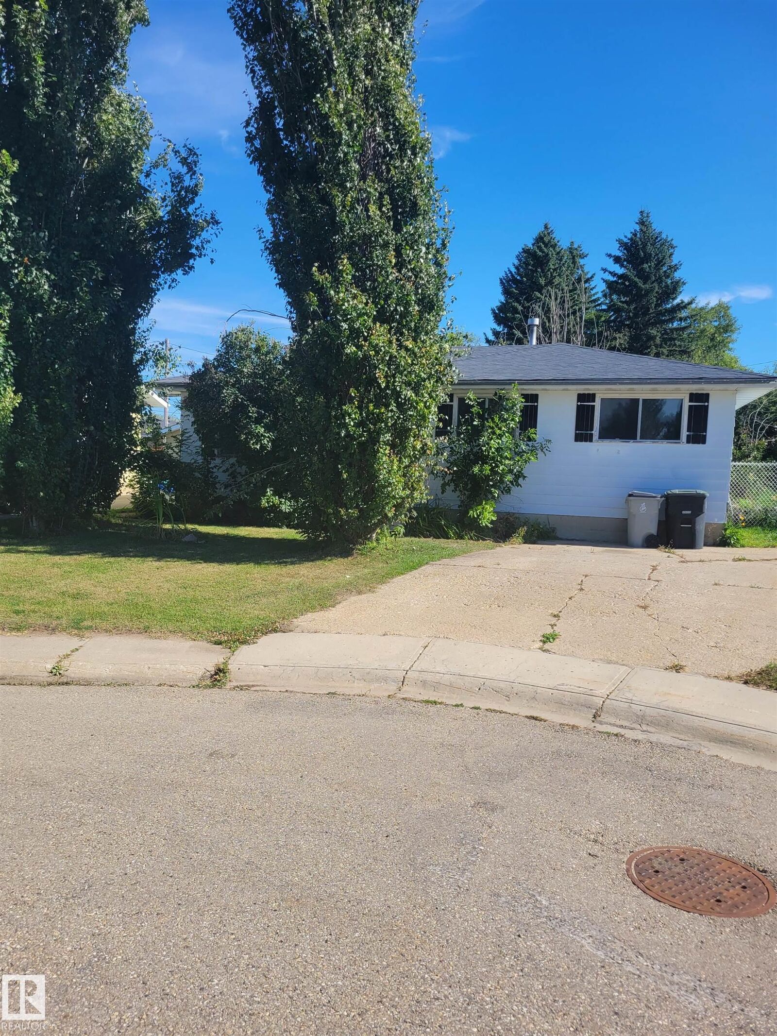 Property Photo: 5111 59 Street AB T0A 2W0