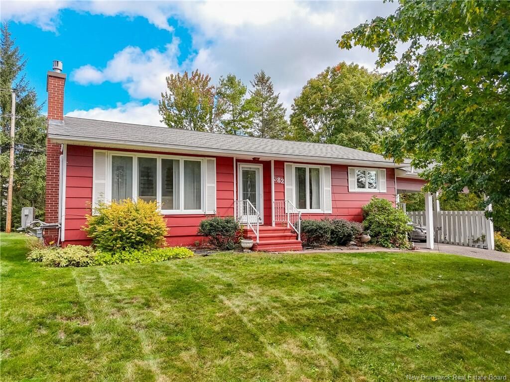 Property Photo:  582 Broad Street  NB E3A 2L8 