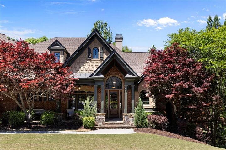 Property Photo: 5623 Brendlynn Drive GA 30024