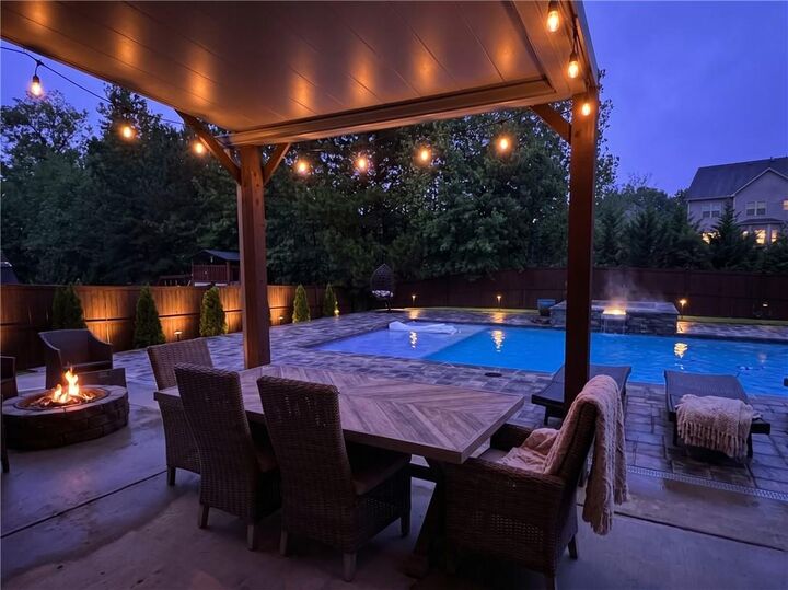 Property Photo: 2080 Poplar Ridge Place GA 30040