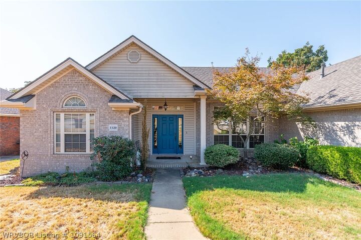 Property Photo: 1120 Breckenridge Drive AR 72956