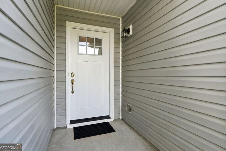 Property Photo:  1215 Hillcrest Glenn Circle  GA 30518 