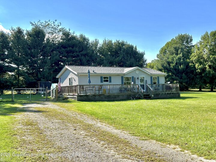 Property Photo:  3276 Lyons Road  MI 48851 