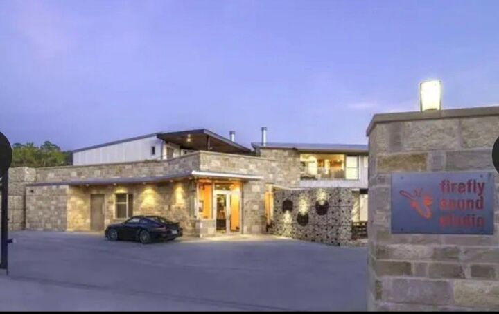 Property Photo: 3711 Fm 484 TX 78133