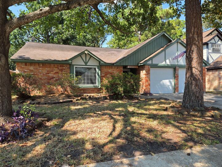 Property Photo:  18831 Yaupon Trail  TX 77346 