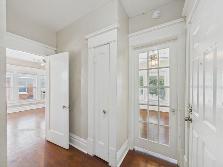 Property Photo: 1630 Richmond Avenue 4 TX 77006