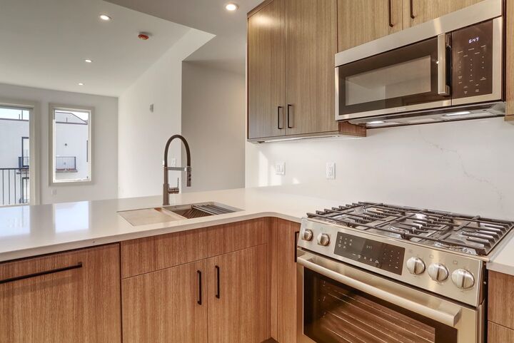 Property Photo: 921 Madison St 403 NJ 07030