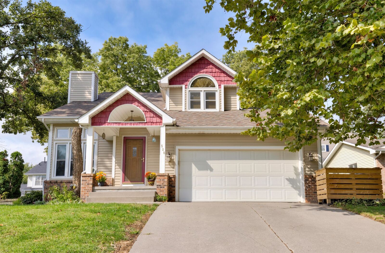Property Photo:  520 N 1st Street  IA 50047 