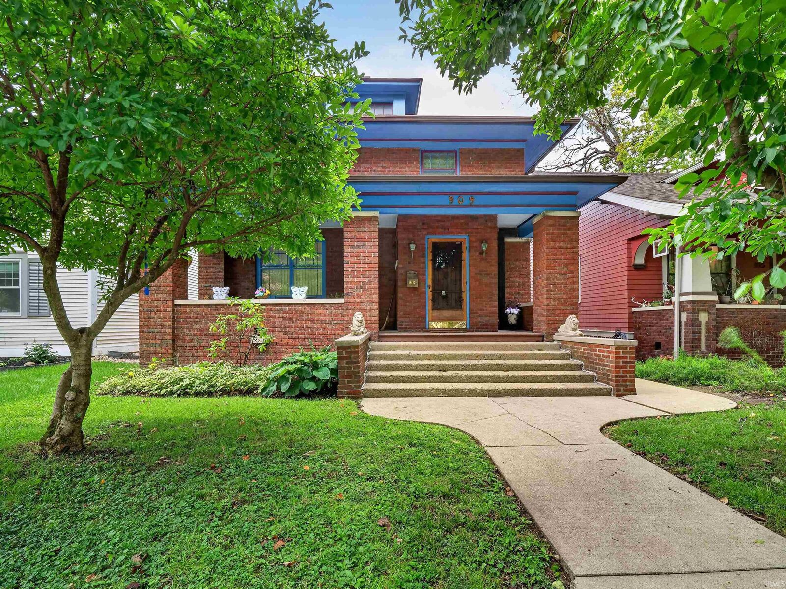 Property Photo:  909 W Wildwood Avenue  IN 46807 