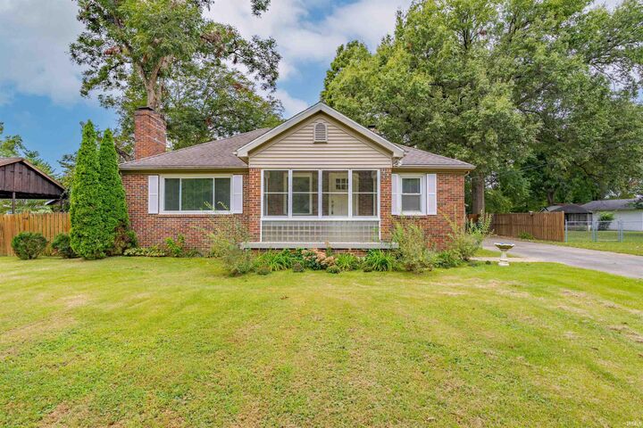 Property Photo:  1327 Thompson Avenue  IN 47715 
