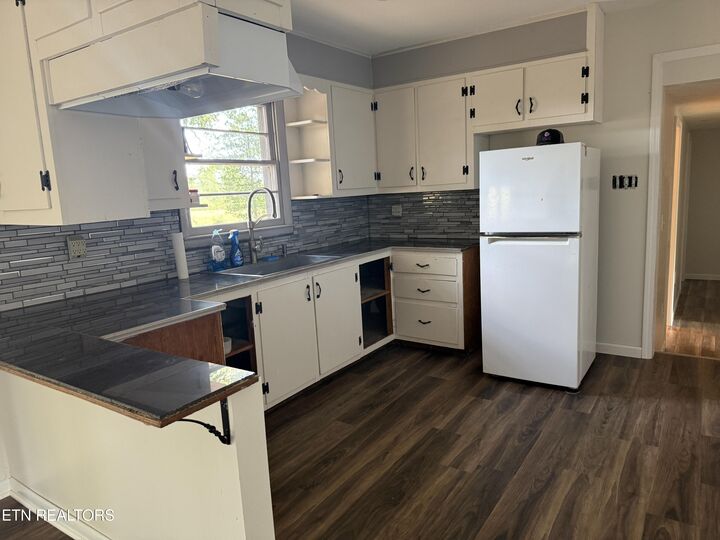 Property Photo:  210 Snow Lane  TN 37748 