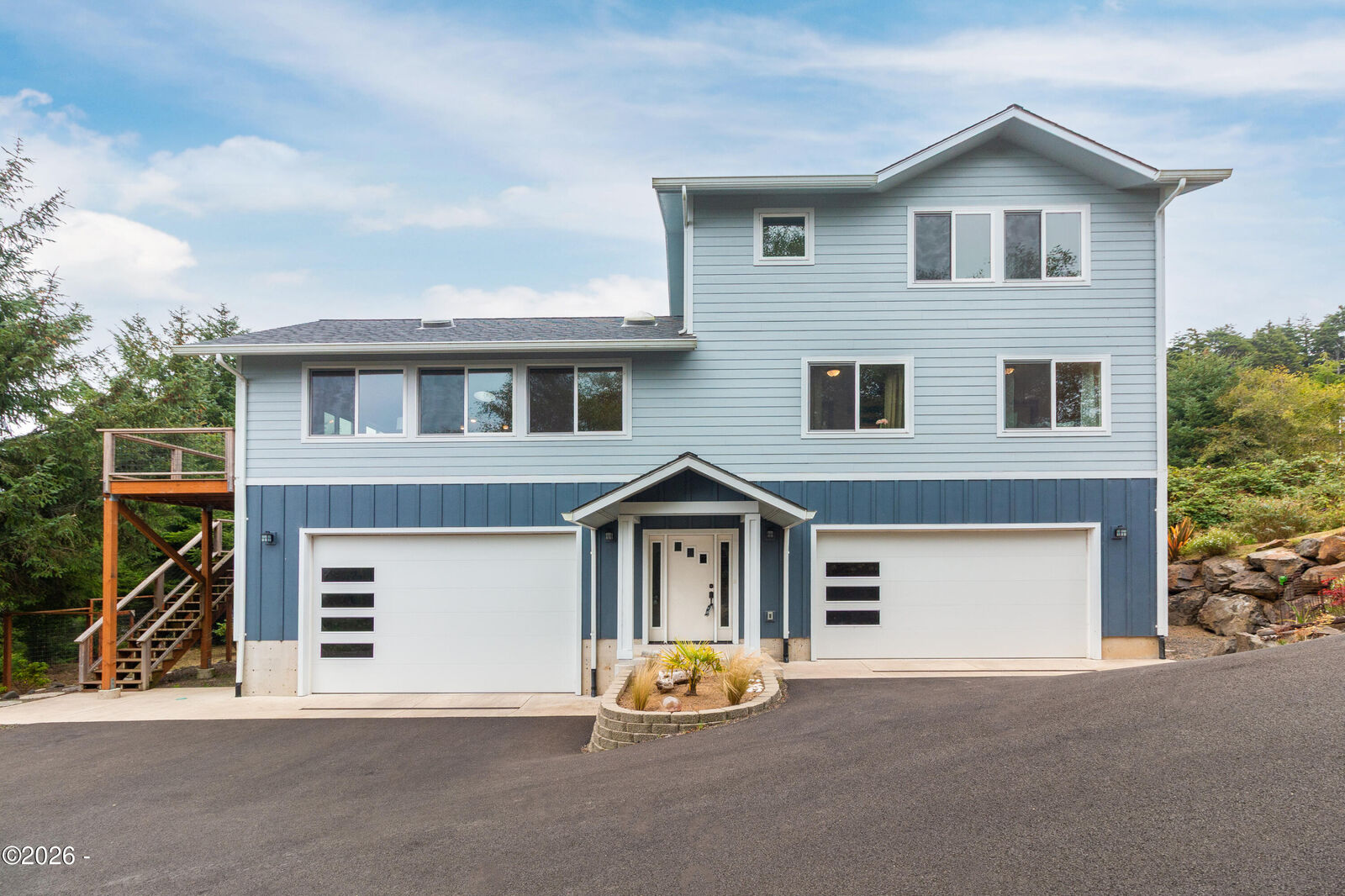 Property Photo:  7300 Valley View Drive  OR 97135 